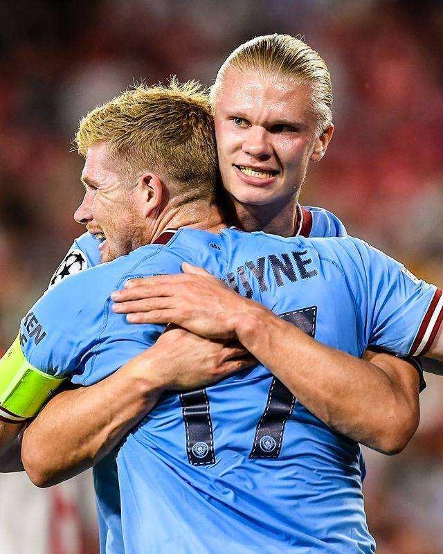 卡利亚里3-3热那亚，维蒂尼亚先拔头筹，阿龙-马丁扳平比分