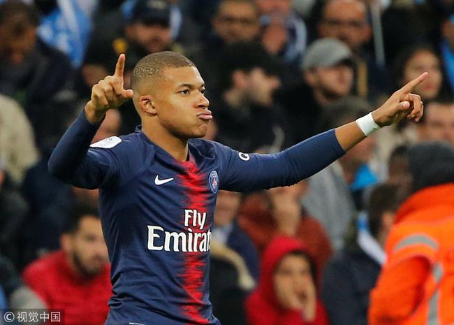 巴萨欲免费挖角曼联青训太子，曝其心怀儿萨梦！欧洲多家豪门觊觎